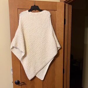 Elegant Cream Knit Poncho